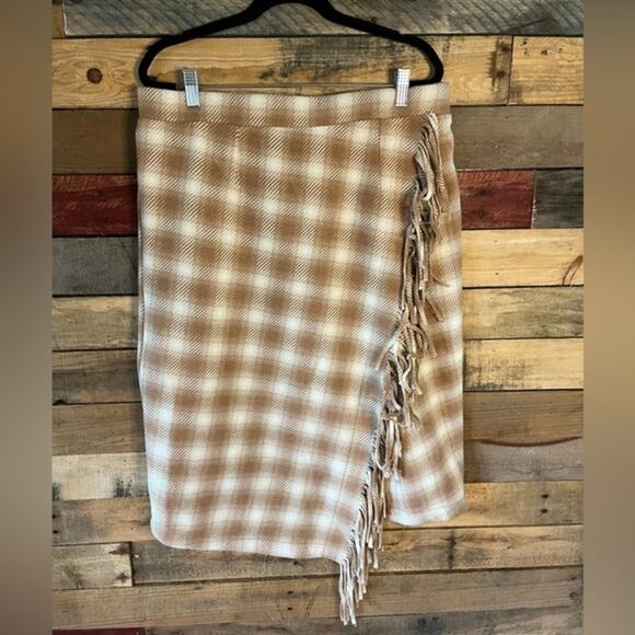 Time And Tru Tan And White Fringe Skirt Size Large - Picture 1 of 10